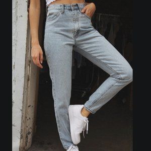 Brandy Melville Jane Light Wash Jean